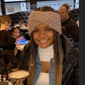 Meet your Posher, Tori